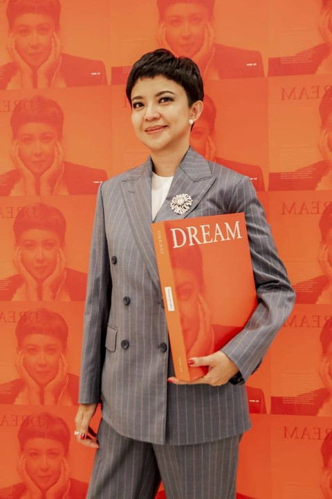 Peluncuran buku 'Dream' karya Interior Designer Yuni Jie di Atrium Senayan City, Jakarta, Selasa (3/9/2024). Foto: Tim Muara Bagdja