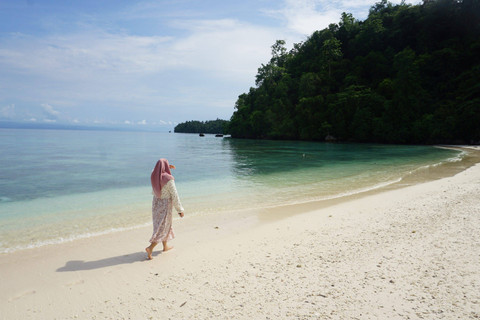 Pantai Poganda. Foto: Shutterstock