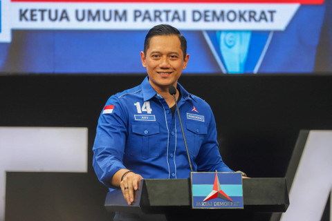 Ketua Umum Partai Demokrat Agus Harimurthi Yudhoyono (AHY) memberikan sambutan pada acara HUT ke-23 Partai Demokrat di Jakarta, Senin (9/9/2024). Foto: Iqbal Firdaus/kumparan