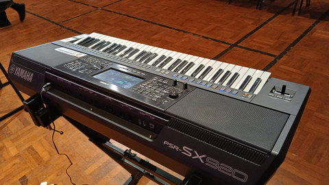 Yamaha PSR-SX920 yang memiliki fitur Super Articulation 2. Foto: Vincentius Mario/kumparan