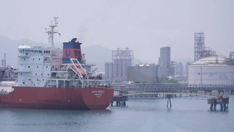 PT Lotte Chemical Indonesia (PT LCI) dengan investasi Rp 59,37 triliun yang akan memulai produksi komersialnya pada bulan Maret 2025. Foto: Dok. Kementerian Investasi