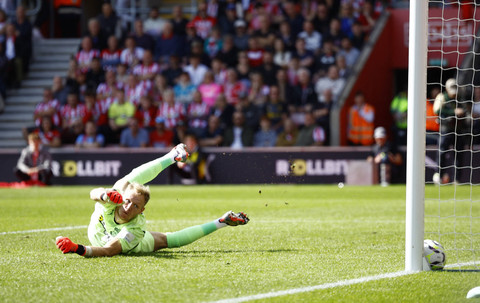 Southampton vs MU di Liga Inggris. Foto: REUTERS/John Sibley
