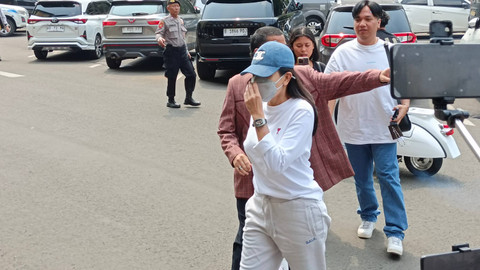 Nikita Mirzani Jalani Pemeriksaan di Polres Metro Jakarta Selatan. Foto: Aprilandika Pratama/kumparan