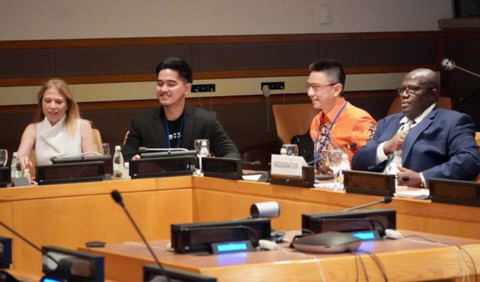 Kaesang Pangarep (kedua dari kiri) bersama dengan para panelis termasuk Co Founder & COO Sea, Ye Gang (ketiga dari kiri), dalam forum HLPF ECOSOC 2022 di New York, Amerika Serikat.  Foto: ANTARA/HO