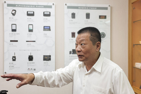 Hsu Ching-kuang, pendiri dan presiden Gold Apollo di kantor mereka di New Taipei City, Taiwan, Rabu (18/9/2024). Foto: Ann Wang/REUTERS