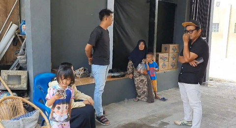 Suasana kediaman keluarga bocah perempuan bernama Aqilatunnisa yang ditemukan tewas dengan wajah dilakban di Pantai Cihara, Lebak. Foto: Dok. kumparan