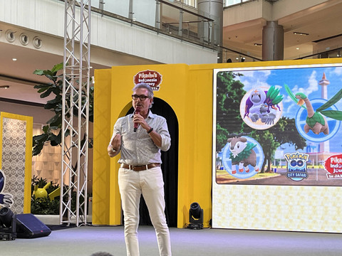 Vice President of Emerging Markets Niantic, Omar Tellez dalam acara opening ceremony Pikachu's Indonesia Journey di PIK Avenue pada Jumat (20/9).   Foto: Gitario Vista Inasis/kumparan