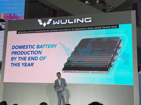 Wuling Motors Indonesia ungkapkan rencana lokalisasi baterai mobil listrik akhir tahun 2024. Foto: Sena Pratama/kumparan
