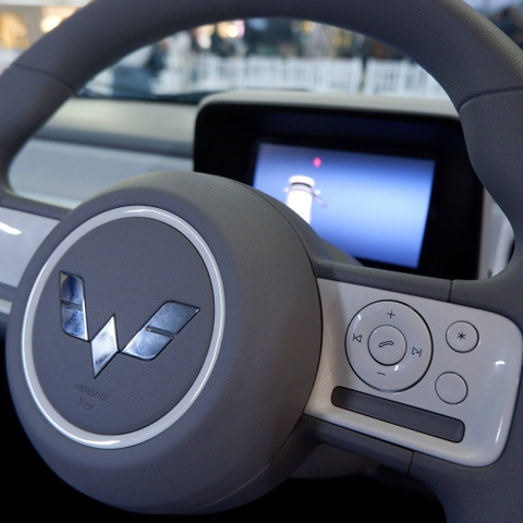 Detail eksterior dan interior mobil listrik Wuling Air ev Long range 300 Km. Foto: Sena Pratama/kumparan