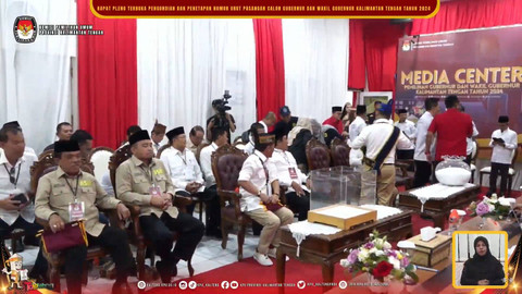Pengundian dan penetapan nomor urut paslon calon gubernur dan wakil gubernur Pilgub Kalteng 2024. Foto: Youtube/KPU Provinsi Kalimantan Tengah
