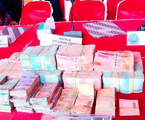 Uang barang bukti dari rumah Saleh. Dok: BNN RI & BNN Kalteng