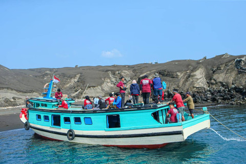 Kegiatan ekspedisi I-SSE Krakatau 2024, oleh Institut Teknologi Sumatera. | Foto: Humas Itera
