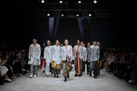Koleksi BINhouse di Plaza Indonesia Men's Fashion Week 2024. Foto: Dok. PIMFW
