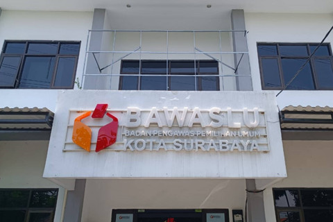 Kantor Bawaslu Kota Surabaya. Foto: Farusma Okta Verdian/kumparan