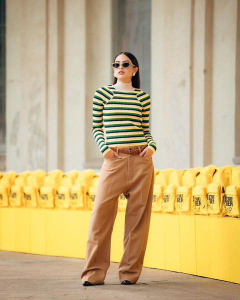 Gaya Maudy Ayunda di Onitsuka Tiger Milan Fashion Week 2024. Foto: Instagram @maudyayunda