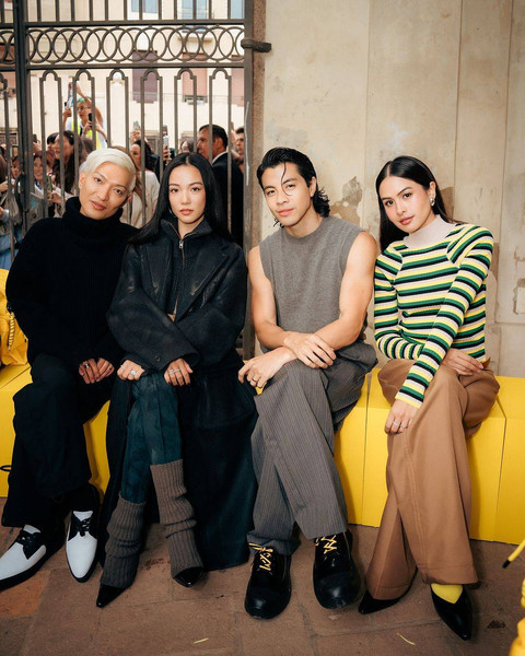 Gaya Maudy Ayunda di Onitsuka Tiger Milan Fashion Week 2024. Foto: Instagram @maudyayunda