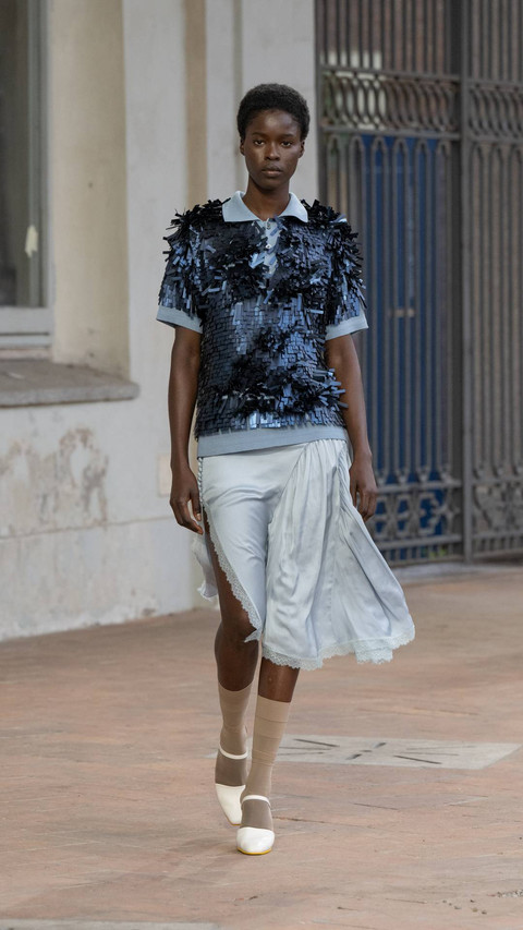 Onitsuka Tiger Spring Summer Yellow Collection 2025 di Milan Fashion Week. Foto: Onitsuka Tiger