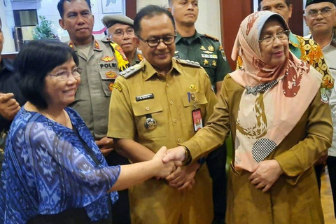 Pendeta Maria, Pj Walkot Bekasi Gani Muhammad, Masriwati. Dok: Ist