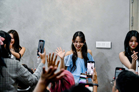 Grup K-Pop Secret Number di konferensi pers konser 'pasSworLd Concert' di Oakwood La Maison, Jakarta, Jumat (27/9/2024) Foto: Dok. Vox Populi Publicists