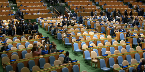 Delegasi walk out saat Netanyahu hendak pidato, Jumat (27/9/2024). Foto: PBB