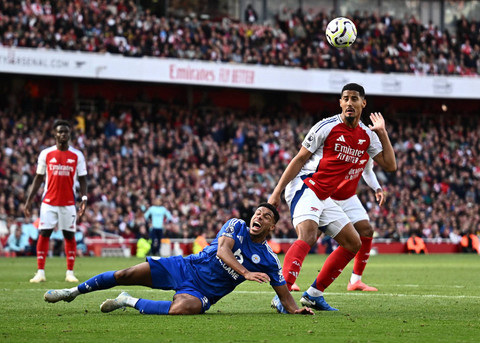 Arsenal vs Leicester City di Liga Inggris. Foto: Dylan Martinez/REUTERS