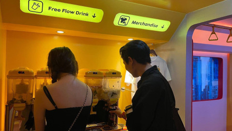 Fasilitas isi ulang air minum yang disediakan booth Stasiun IM3 Pestapora