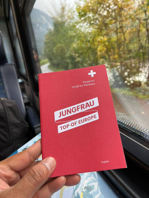 Paspor Jungfraujoch usai menjajal Top of Europe Foto: Reza Aditya Ramadhan/kumparan
