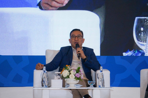 Kepala Balai Besar Standardisasi dan Pelayanan Jasa Industri Tekstil (BBSPJIT) Cahyadi menjadi pembicara pada talkshow Industrial Festival 2024 bertajuk Textile and Apparel Industry Muslim Fashion di Tangerang, Sabtu (28/9/2024). Foto: Dok. Kemenperin 