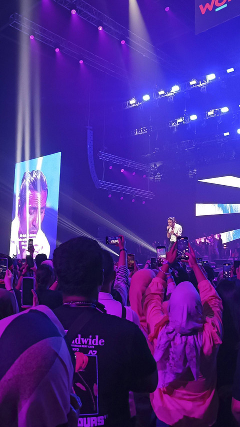 Konser The Greatest Melly Goeslaw: Everlasting Harmony digelar di Beach City International Stadium Ancol, Jakarta, Minggu (29/9/2024). Foto: Giovanni/kumparan