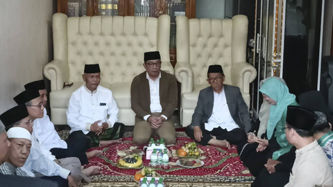 Cagub Jakarta, Ridwan Kamil silaturahmi dengan tokoh Dewan Masjid Indonesia di Papanggo, Tanjung Priok, Jakarta Utara, Senin (30/9/2024). Foto: Fadlan Nuril Fahmi/kumparan