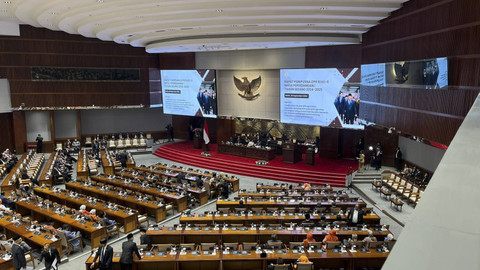 Suasana jelang rapat paripurna ke 8 masa persidangan I yang merupakan rapat terakhir DPR RI periode 2019-2024, Senin (30/9/2024). Foto: Haya Syahira/kumparan