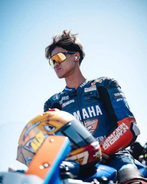 Aldi Satya Mahendra, pebalap Indonesia di Supersport 300 Kejuaraan Dunia Superbike 2024. Foto: Instagram @teambrcorse