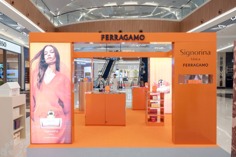 Pop-Up Store parfum terbaru Ferragamo, Signorina Unica, di GF Pondok Indah Mall 3. Foto: Luxasia