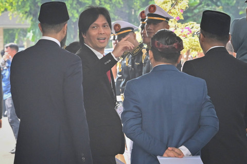 Anggota DPR terpilih masa bakti 2024-2029 dari PDI Perjuangan, Once Mekel, Selasa (1/10/2024). Foto: Indrianto Eko Suwarso/ANTARA FOTO