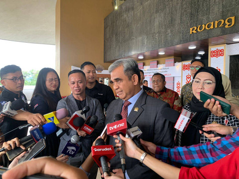 Sekjen Gerindra, Ahmad Muzani di Kompleks Parlemen Senayan, Jakarta, Rabu (2/10/2024). Foto: Luthfi Humam/kumparan