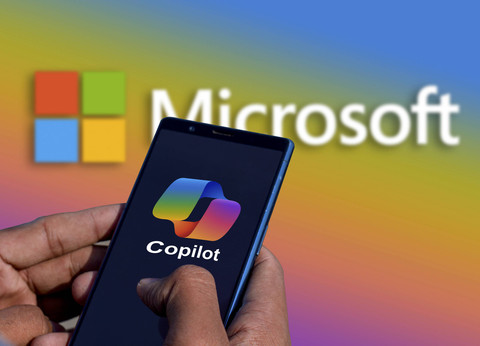 ilustrasi Microsoft Copilot. Foto: Mamun_Sheikh/Shutterstock
