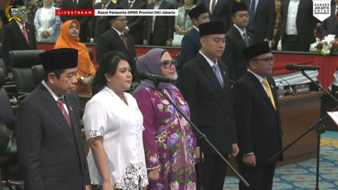 Pelantikan Pimpinan DPRD DKI Jakrarta periode 2024-204 saat Rapat Paripurna DPRD Provinsi DKI Jakarta di Jakarta, Jumat (4/10/2024).   Foto: Youtube/DPRD Provinsi DKI Jakarta