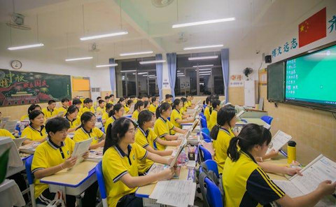 Ilustrasi Kunci Jawaban Sejarah Kelas 11 Halaman 46. Sumber: Pexels/Kimmi Jun