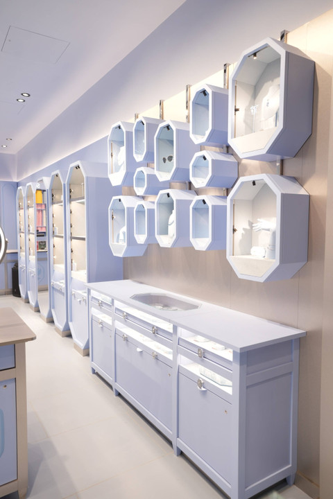 Butik Swarovski di Grand Indonesia dibuka kembali dengan desain baru. Foto: Dok. Swarovski