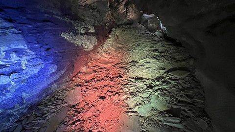 Begini suasana terowongan di dalam perut Eiger, Monch hingga Jungrau di Jungraujoch Swiss Foto: Reza Aditya Ramadhan/kumparan