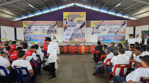 Koalisi Indonesi Maju atau KIM berkolaborasi dengan Partai Demokrasi Indonesia Perjuangan (PDI-P) Kabupaten Toba, kompak memenangkan pasangan calon (Paslon) Gubernur dan Wakil Gubernur Sumatera Utara nomor urut 1 Bobby Nasution - H. Surya. Foto: Dok. Istimewa