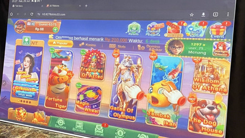 Sejumlah barang bukti yang disita oleh Dittipidsiber Bareskrim Polri dari komplotan situs judi online 8278slots di Bareskrim Polri pada Selasa (8/10/2024). Foto: Abid Raihan/kumparan