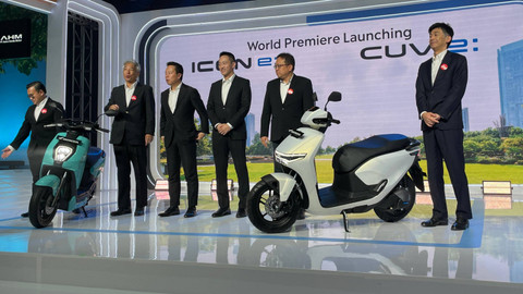 Debut global, PT Astra Honda Motor (AHM) luncurkan dua motor listrik, Honda CUV e: dan Honda ICON e:, Rabu (9/10/2024). Foto: Sena Pratama/kumparan