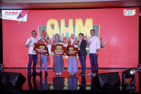 Suasana pada acara Penganugerahan Astra Honda Motor Best Student (AHMBS) 2024 di Sunlake Hotel, Jakarta, Rabu (9/10/2024). Foto: Jamal Ramadhan/kumparan