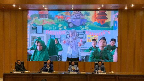 Acara launching dan bedah buku berjudul "Menegakkan Amanat Konstitusi Pendidikan" di Ruang Abdul Muis, Kompleks Parlemen Senayan, Jakarta, Kamis (10/10/2024). Foto: Luthfi Humam/kumparan
