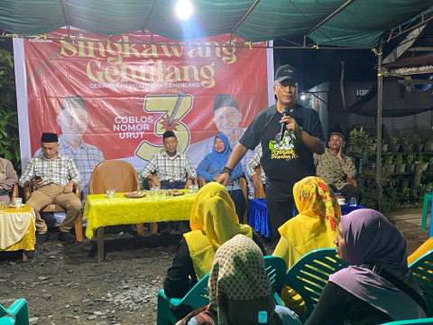 Didi Haryono bersilaturahmi dengan warga di Kelurahan Setapuk, Singkawang. Foto: Yulia Ramadhiyanti/Hi!Pontianak 