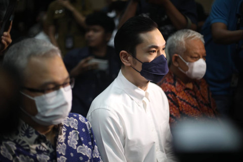 Terdakwa kasus dugaan korupsi tata niaga komoditas timah di wilayah izin usaha pertambangan PT Timah Tbk tahun 2015-2022 Harvey Moeis tiba untuk mengikuti sidang lanjutan  di Pengadilan Tipikor, Jakarta, Kamis (19/9/2024). Foto: Aditia Noviansyah/kumparan