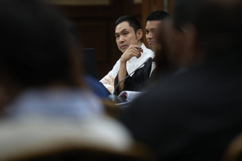 Terdakwa kasus dugaan korupsi tata niaga komoditas timah di wilayah izin usaha pertambangan PT Timah Tbk tahun 2015-2022 Harvey Moeis tiba untuk mengikuti sidang lanjutan di Pengadilan Tipikor, Jakarta, Kamis (19/9/2024). Foto: Aditia Noviansyah/kumparan