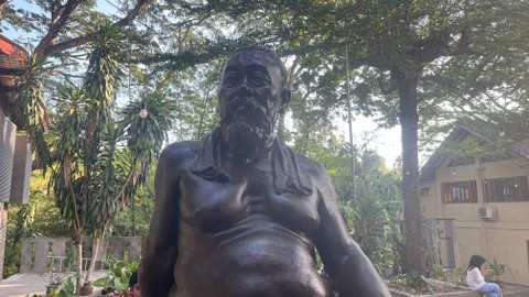 Patung Bagong Kussudiardja di PSBK. Foto: Nawalre Bujanadi/Pandangan Jogja