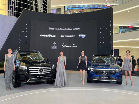 Mercedes-Benz Indonesia merilis dua model terbaru mereka untuk pasar Indonesia pada acara Mercedes-Benz Expo 2024 di pusat perbelanjaan Senayan, Kamis (10/10/2024). Foto: Fitra Andrianto/kumparan